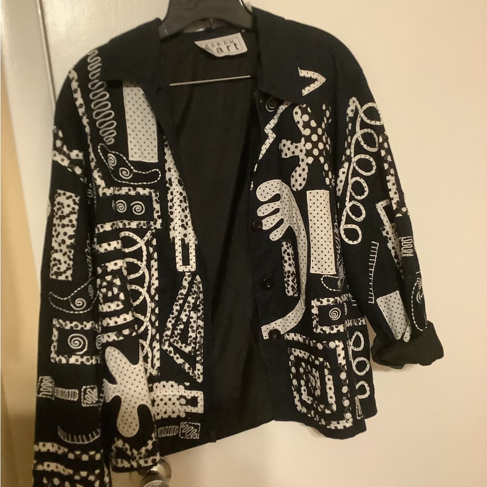Black and white women’s blazer/jacket size M